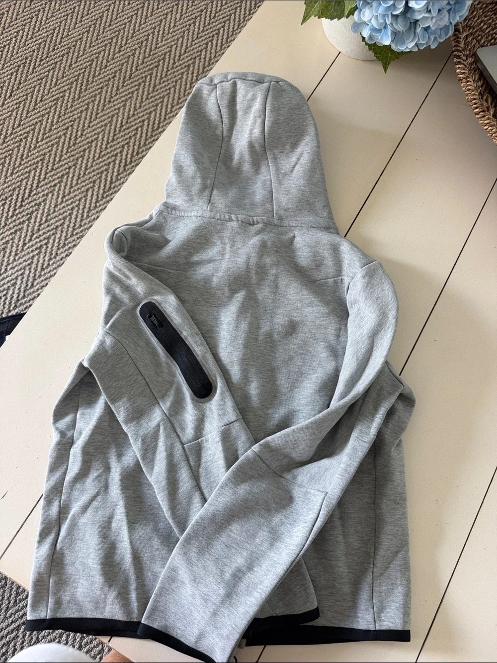 Nike kids zip